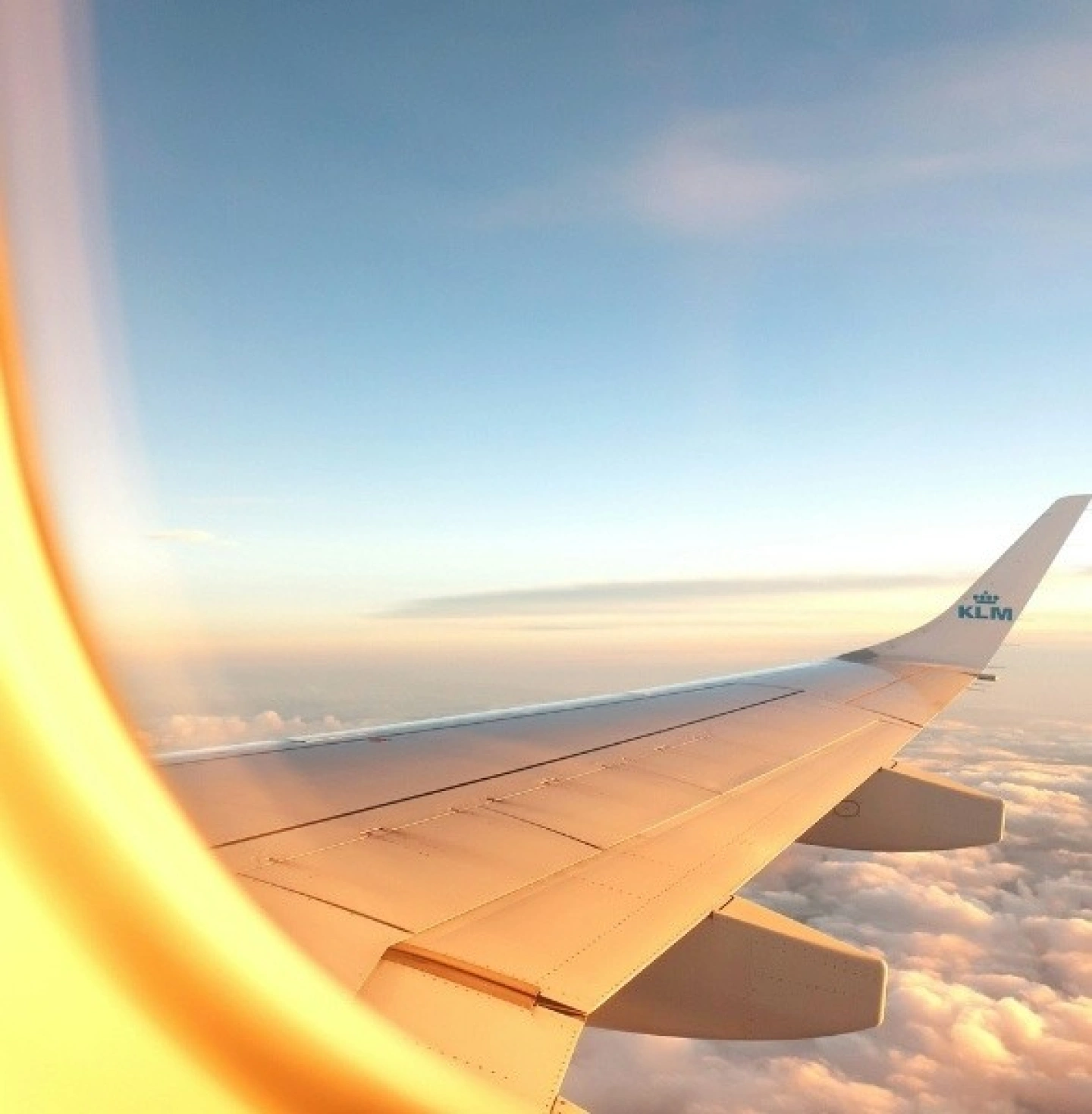 Blick aus Flugzeugfenster