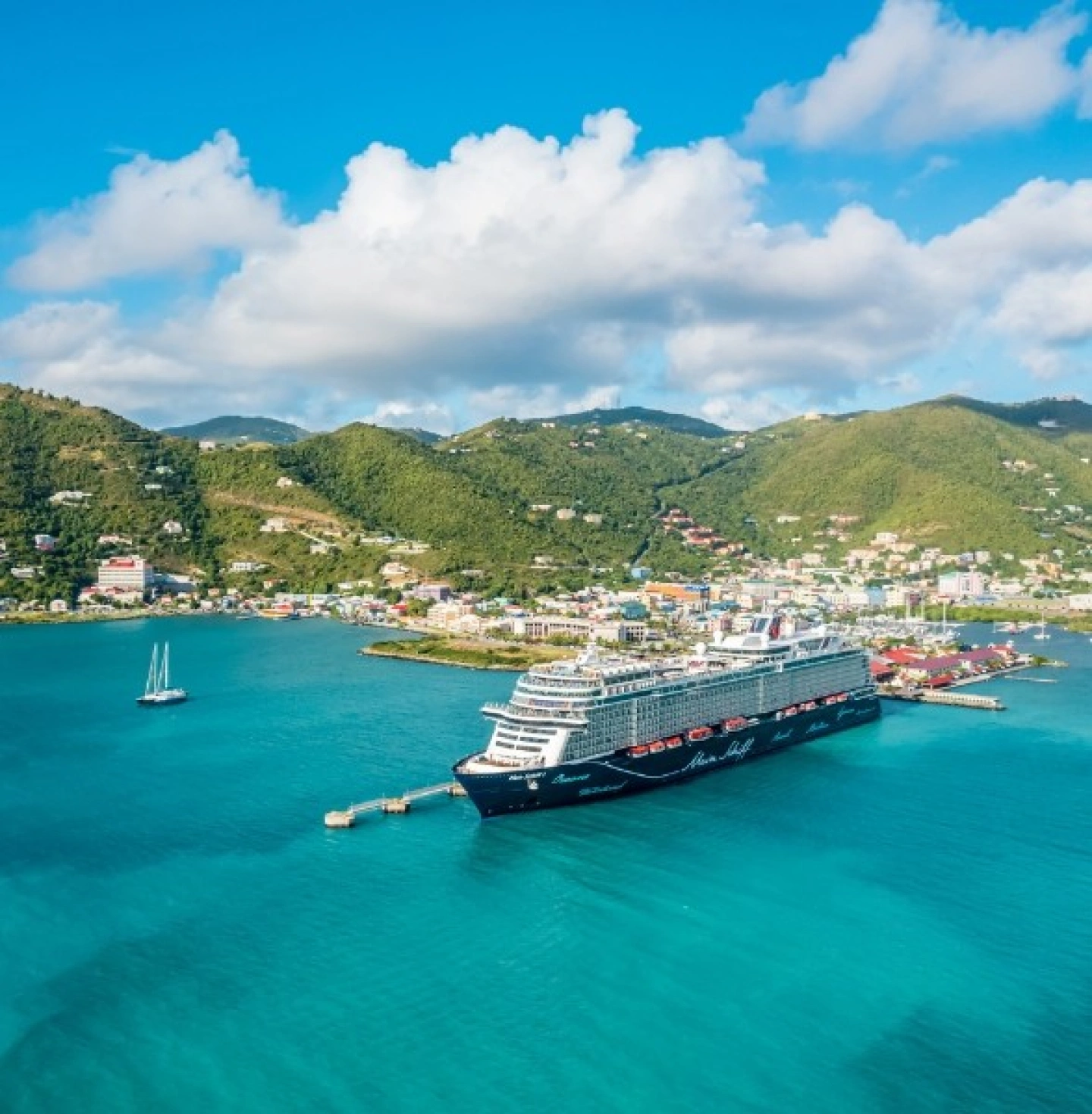 Mein Schiff in Tortola