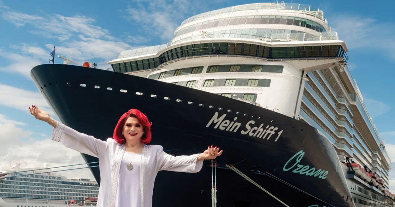 Mein Schiff Travestie Cruise