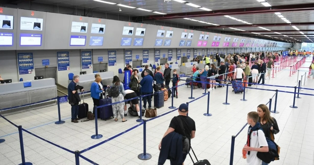 Gepäckaufgabe am Flughafen