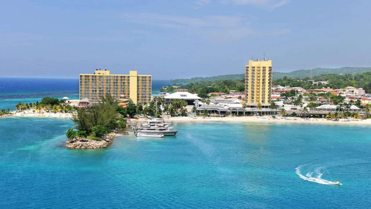 Hafenbild Ocho Rios (Jamaika)