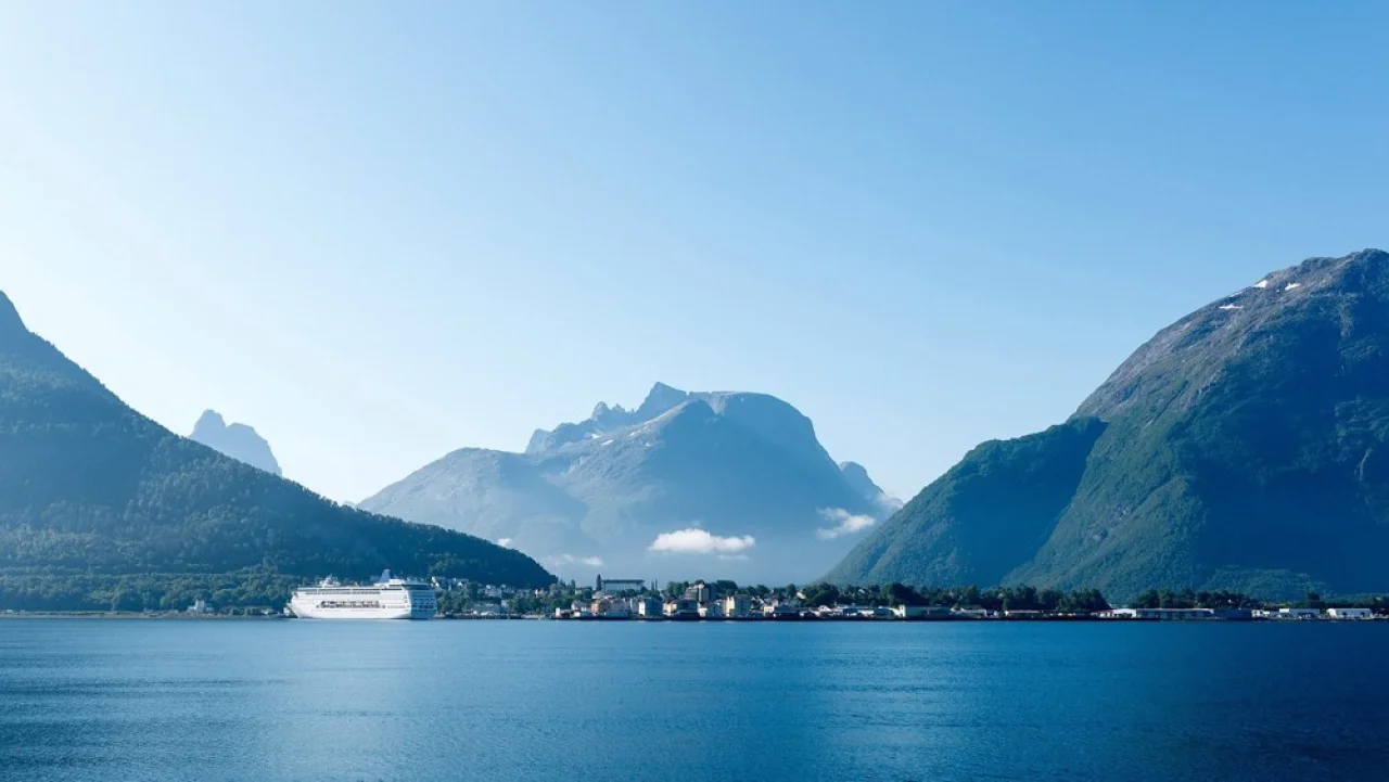 Hafenbild Andalsnes