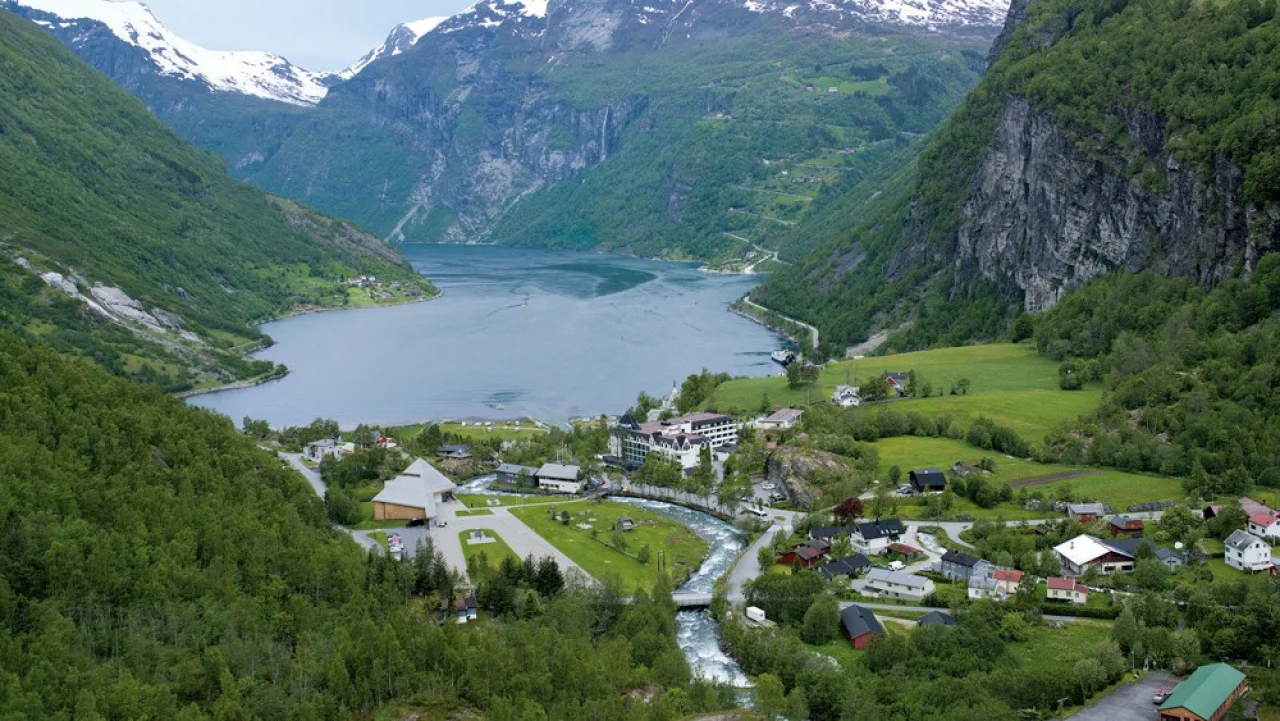 Hafenbild Geiranger (Geirangerfjord)