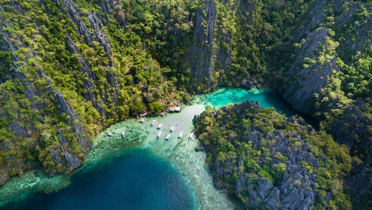 Hafenbild Coron