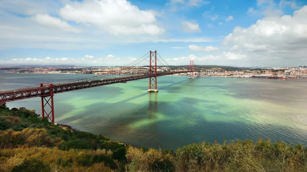 Hafenbild Lissabon