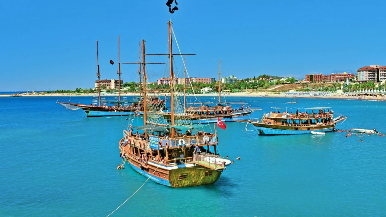 Hafenbild Alanya