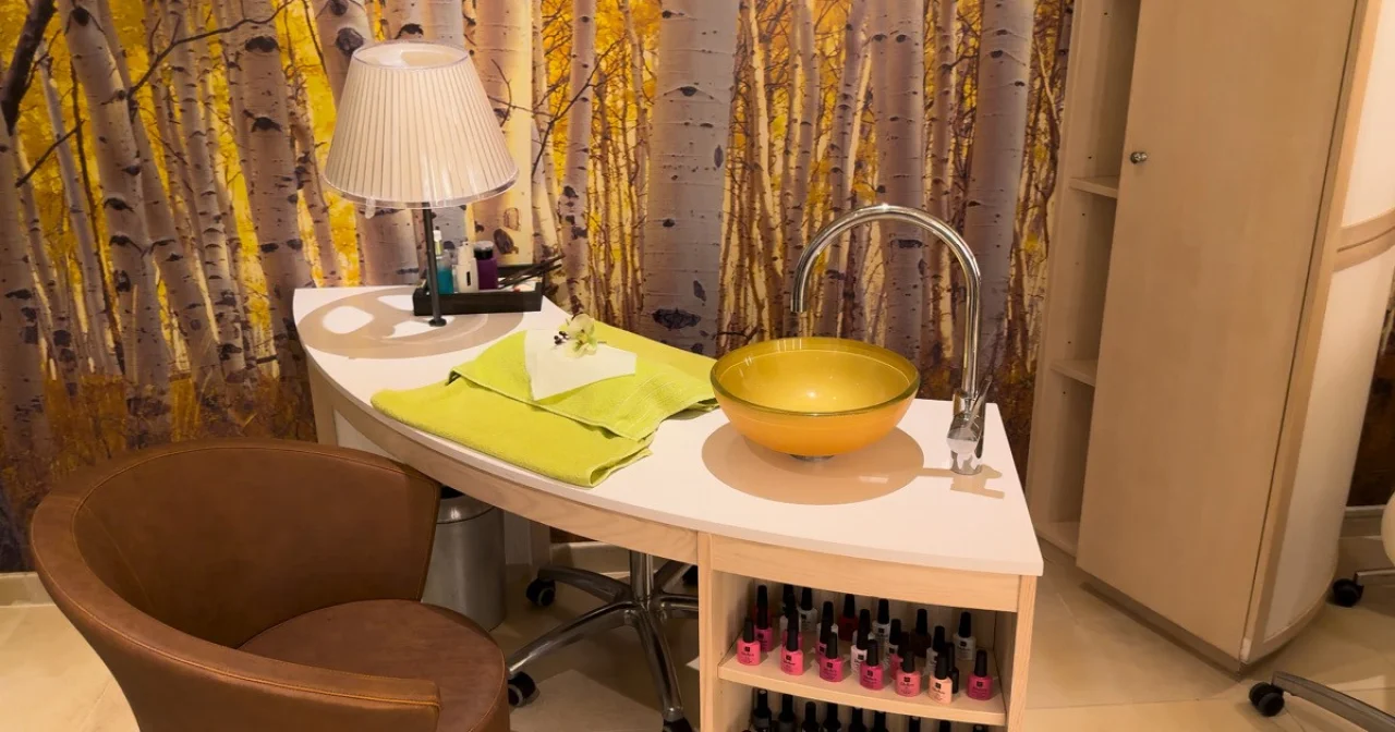 Maniküre/ Pediküre