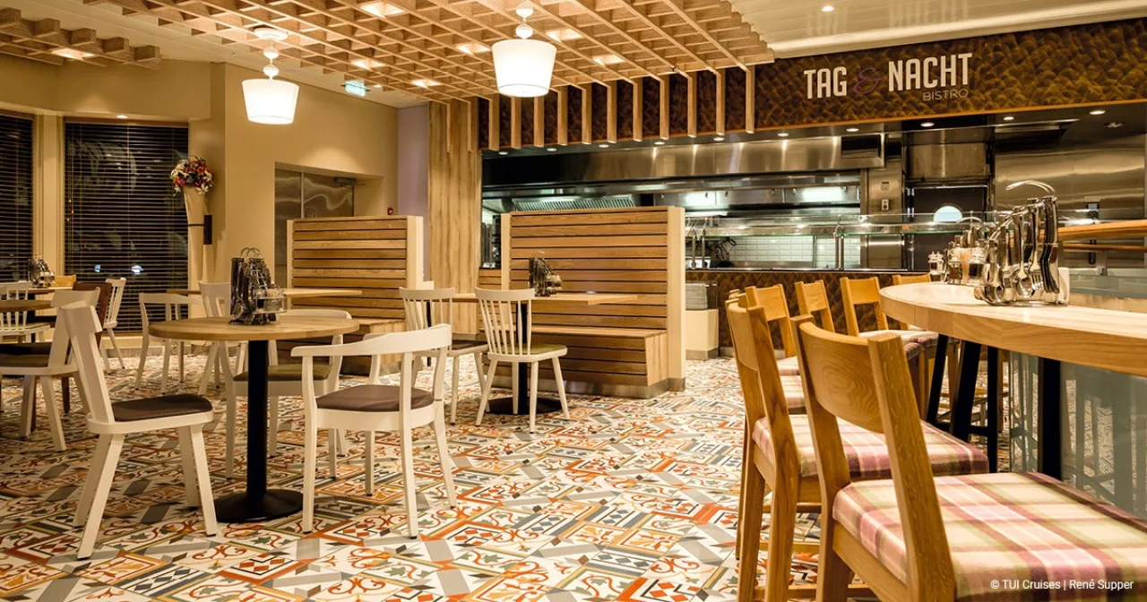Tag & Nacht - Bistro Bild