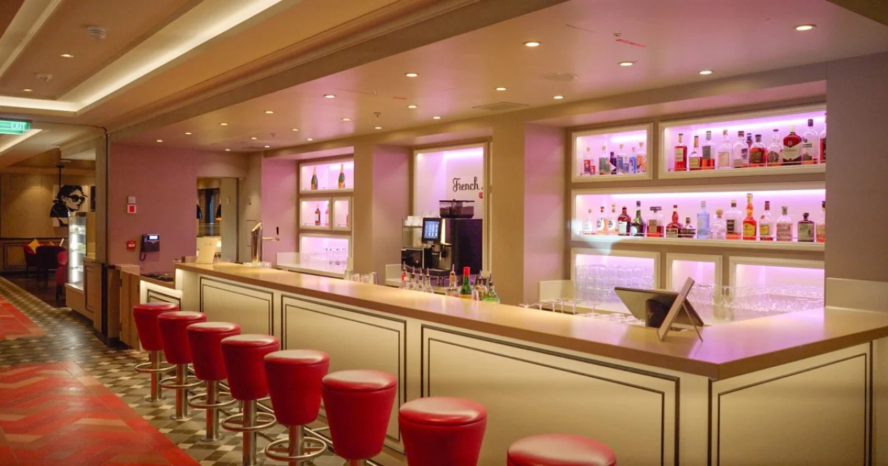 French Kiss - Die Bar Bild