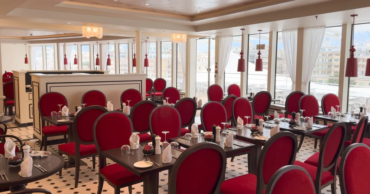 French Kiss Bar & Bistro